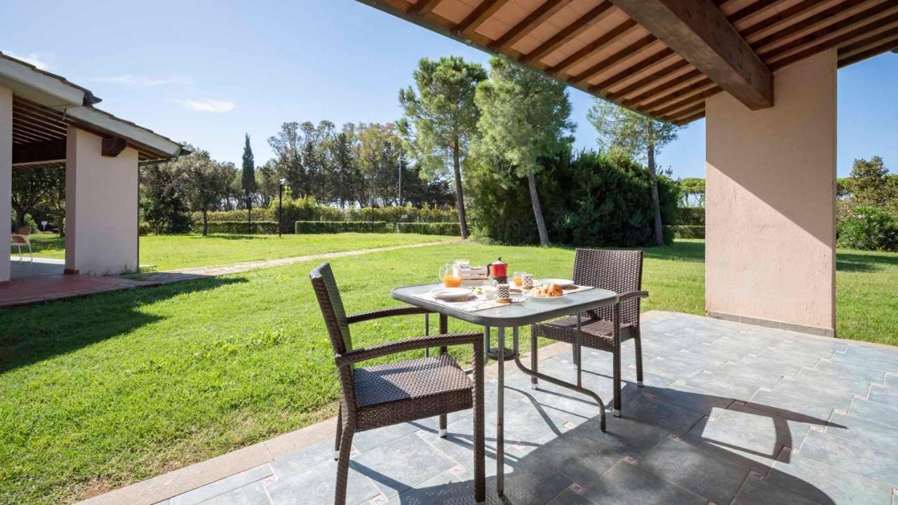Villaggio Il Girasole Follonica Exteriör bild