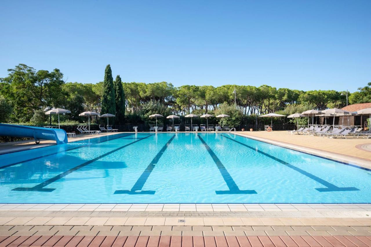 Villaggio Il Girasole Follonica Exteriör bild