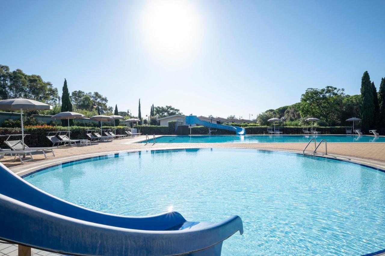 Villaggio Il Girasole Follonica Exteriör bild