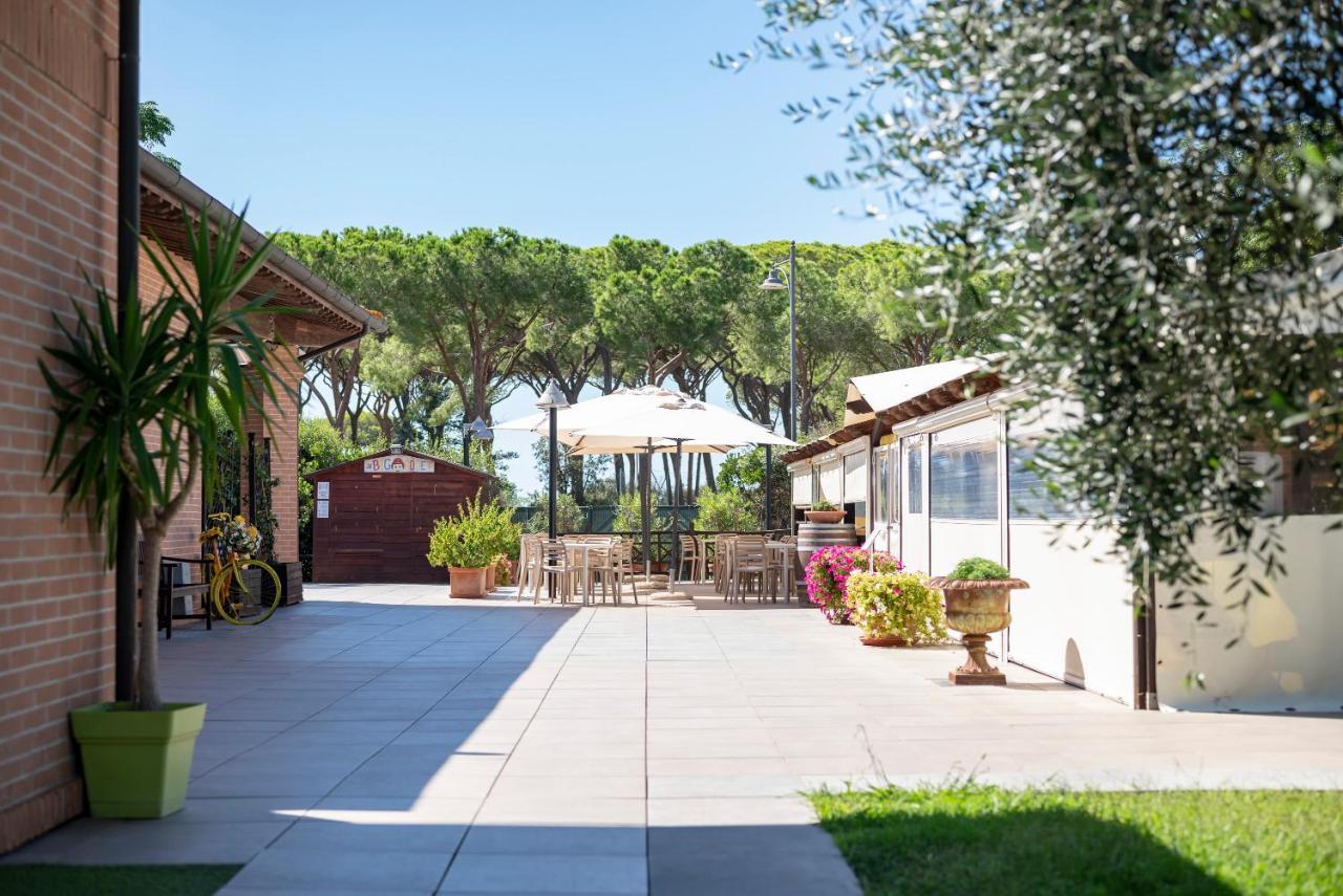 Villaggio Il Girasole Follonica Exteriör bild
