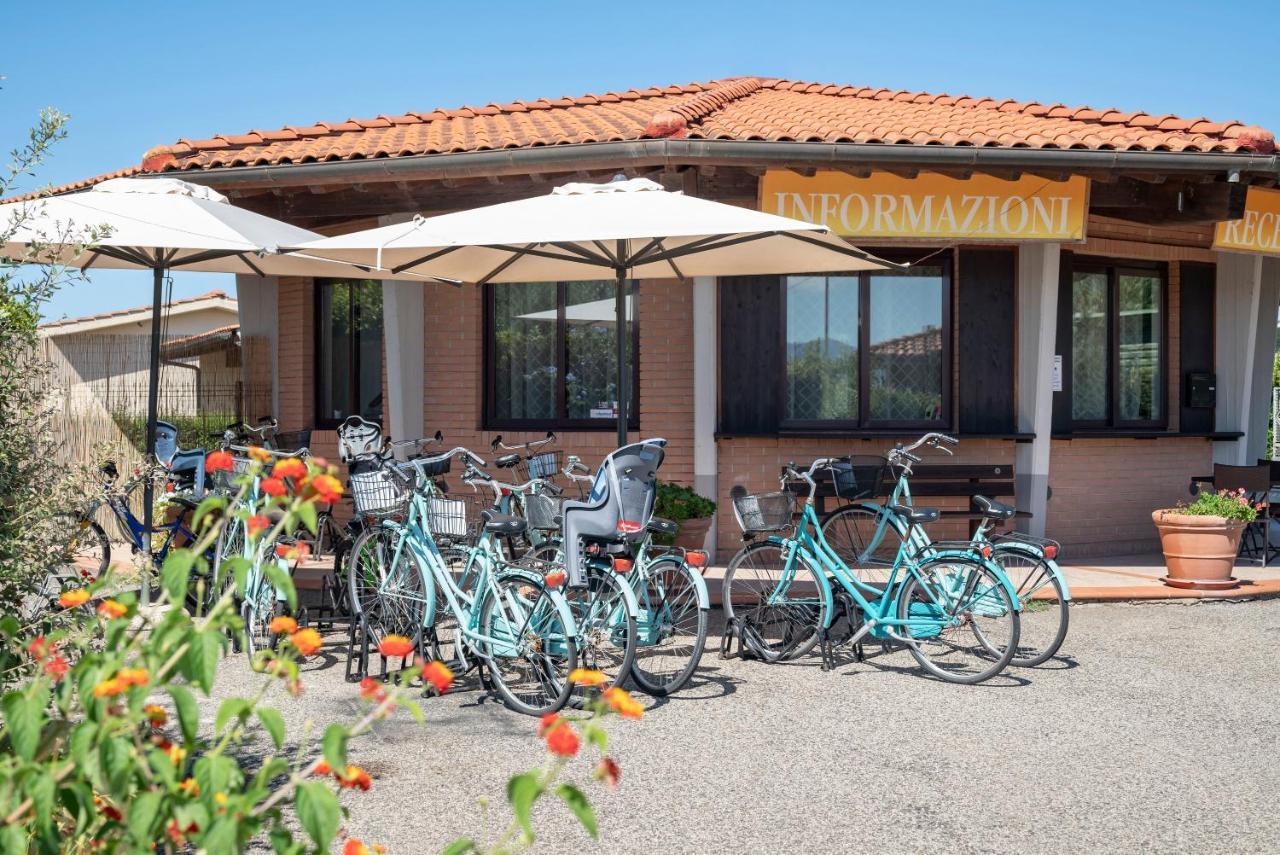 Villaggio Il Girasole Follonica Exteriör bild